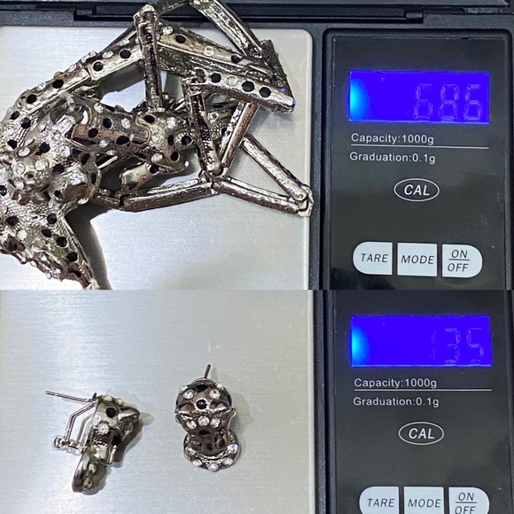 Unsigned Silver-tone Double Panther Leopard Articulated Necklace Earrings Set - Picture 15 of 16